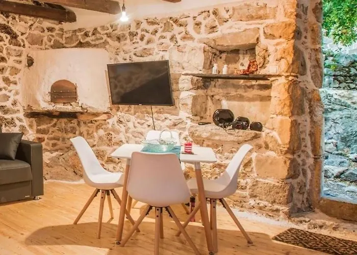 With Parking Space Janjina, Peljesac - 21984